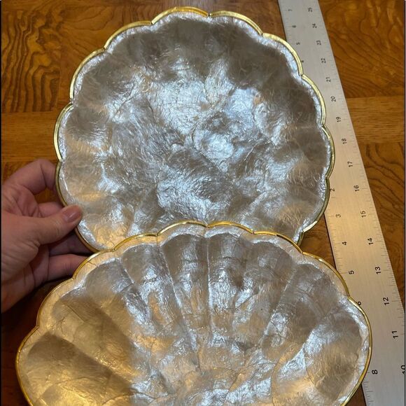 GORGEOUS CAPIZ Shell Plates with Gold Trim - Picture 1 of 6